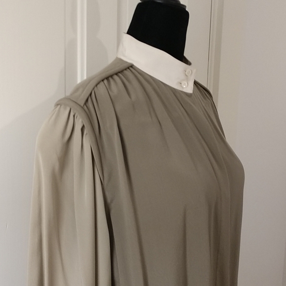 Louis Feraud silk blouse tri-color, size 6 - Picture 2 of 7